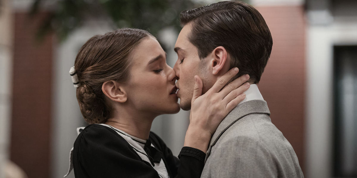 One life, previews 3 and 4 May: Daniela kisses Miguel