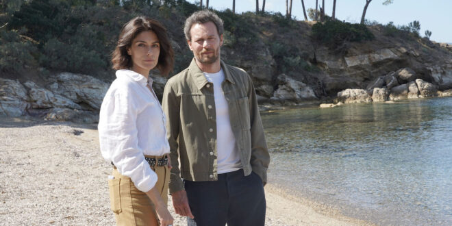 Anna Valle e Giorgio Marchesi / Le onde del passato (foto Mediaset)